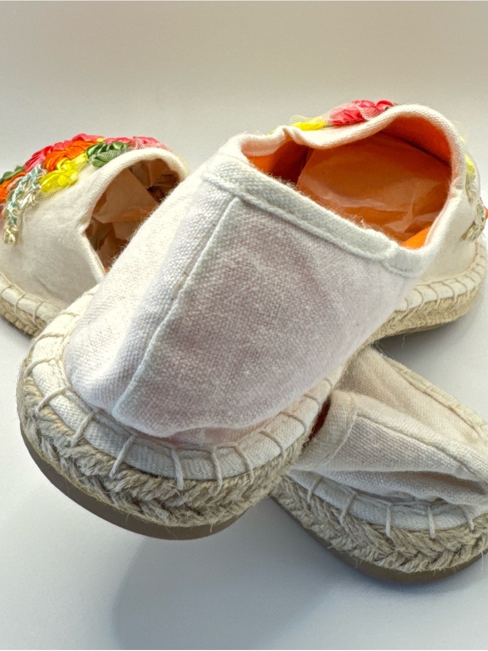 SALE! Women’s Embroidered Floral Espadrille Slip-Ons - White EU 40 - Picture 3 of 5
